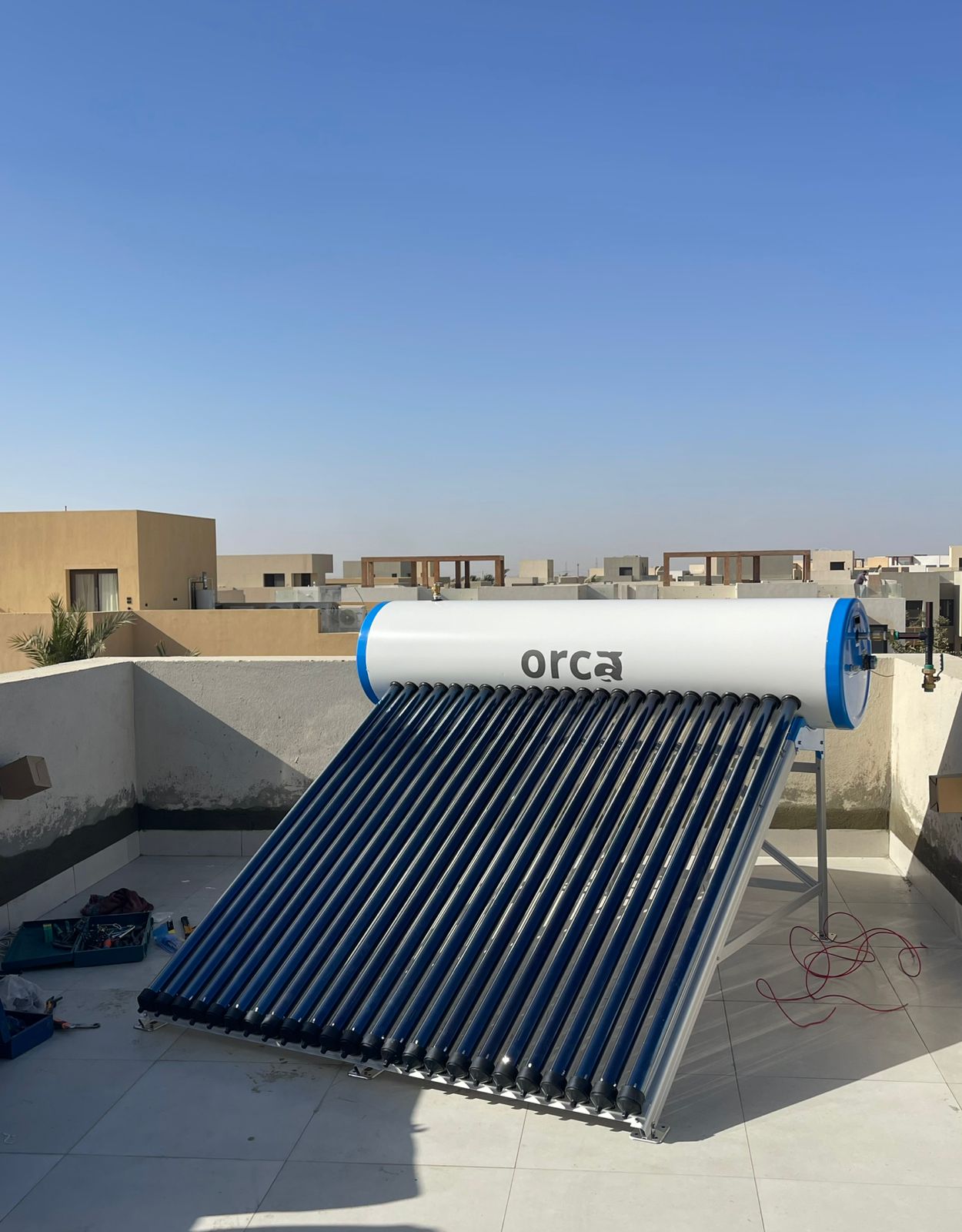 تركيب سخان ORCA الشمسي على سطح فيلا - ستريملاين