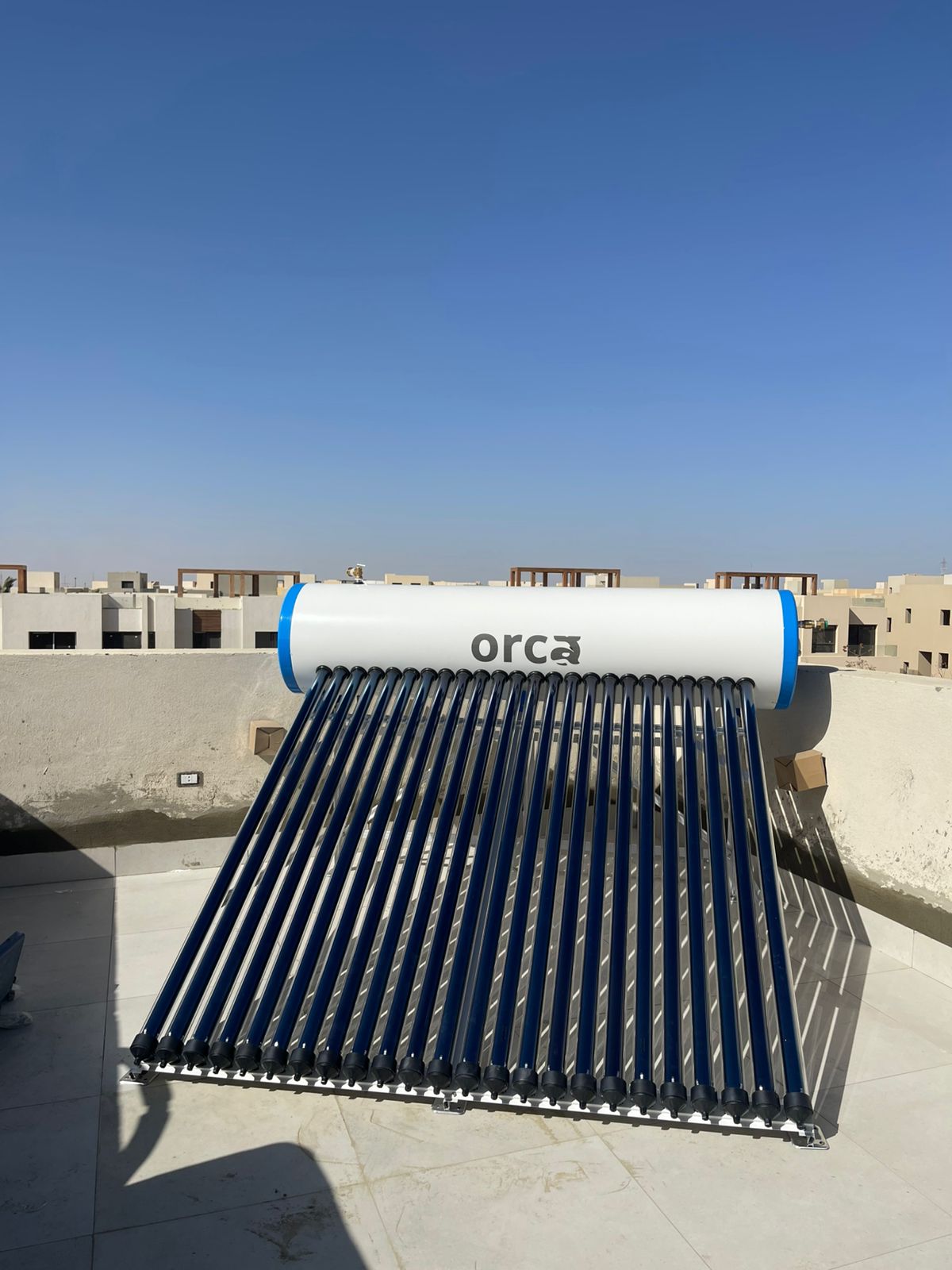 تركيب سخان ORCA الشمسي على سطح فيلا - ستريملاين